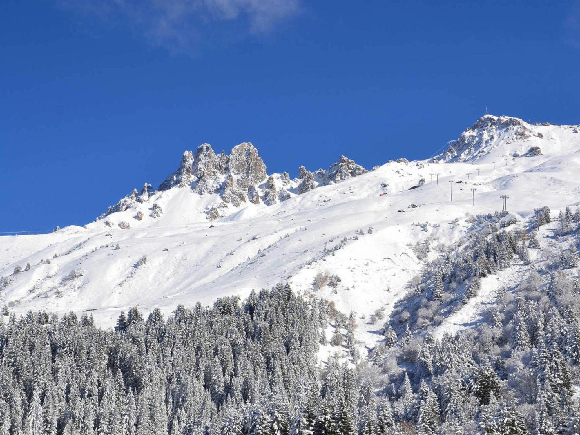 Appartement Ensoleille Avec Tv, Proche Pistes Et Commerces, Residence Plein Soleil, Les Allues - Fr-1-182-18 メリベル エクステリア 写真